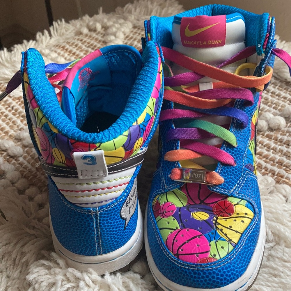 NIKE DUNK HIGH WMNS "MAKAYLA” - Picture 5 of 5